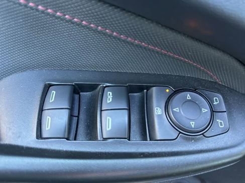 Used 2023 Chevrolet TrailBlazer RS w/ Sun and Liftgate Package image 11