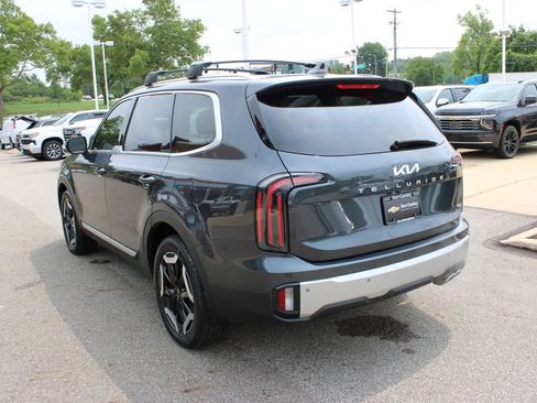 Used 2024 Kia Telluride EX w/ EX Captain's Chair Package AWD/4WD image 31