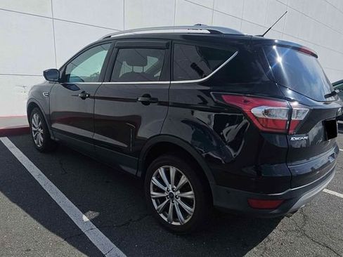 Used 2017 Ford Escape Titanium w/ Equipment Group 301A AWD/4WD image 3