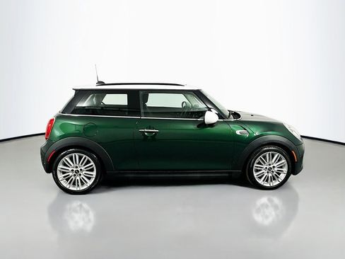 Used 2018 MINI Cooper 2-Door Hardtop image 4