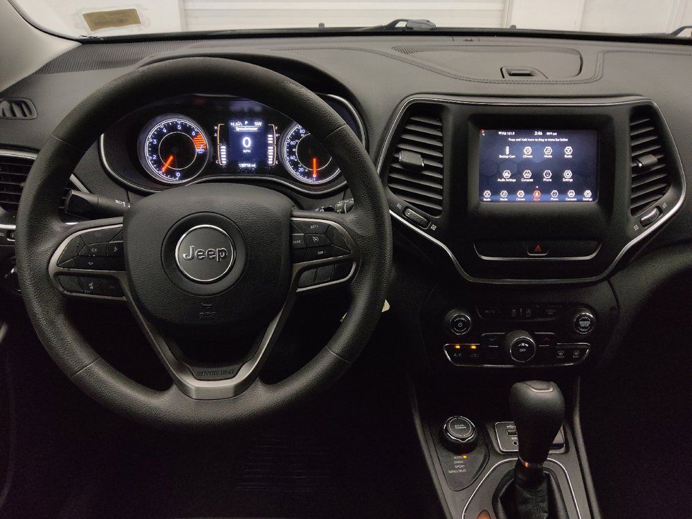 Used 2020 Jeep Cherokee Latitude AWD/4WD image 22