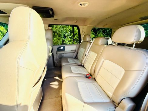 Used 2004 Ford Expedition Eddie Bauer image 60