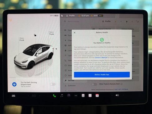 Used 2022 Tesla Model Y Performance AWD/4WD image 31