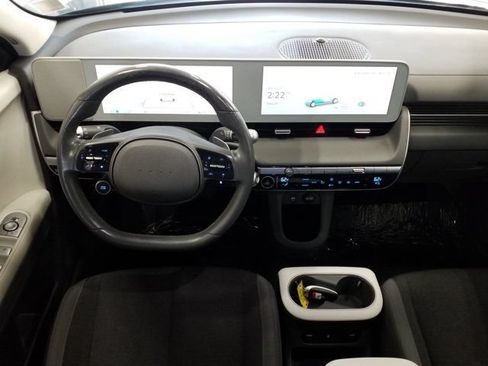 Certified 2024 Hyundai Ioniq 5 SEL RWD image 3