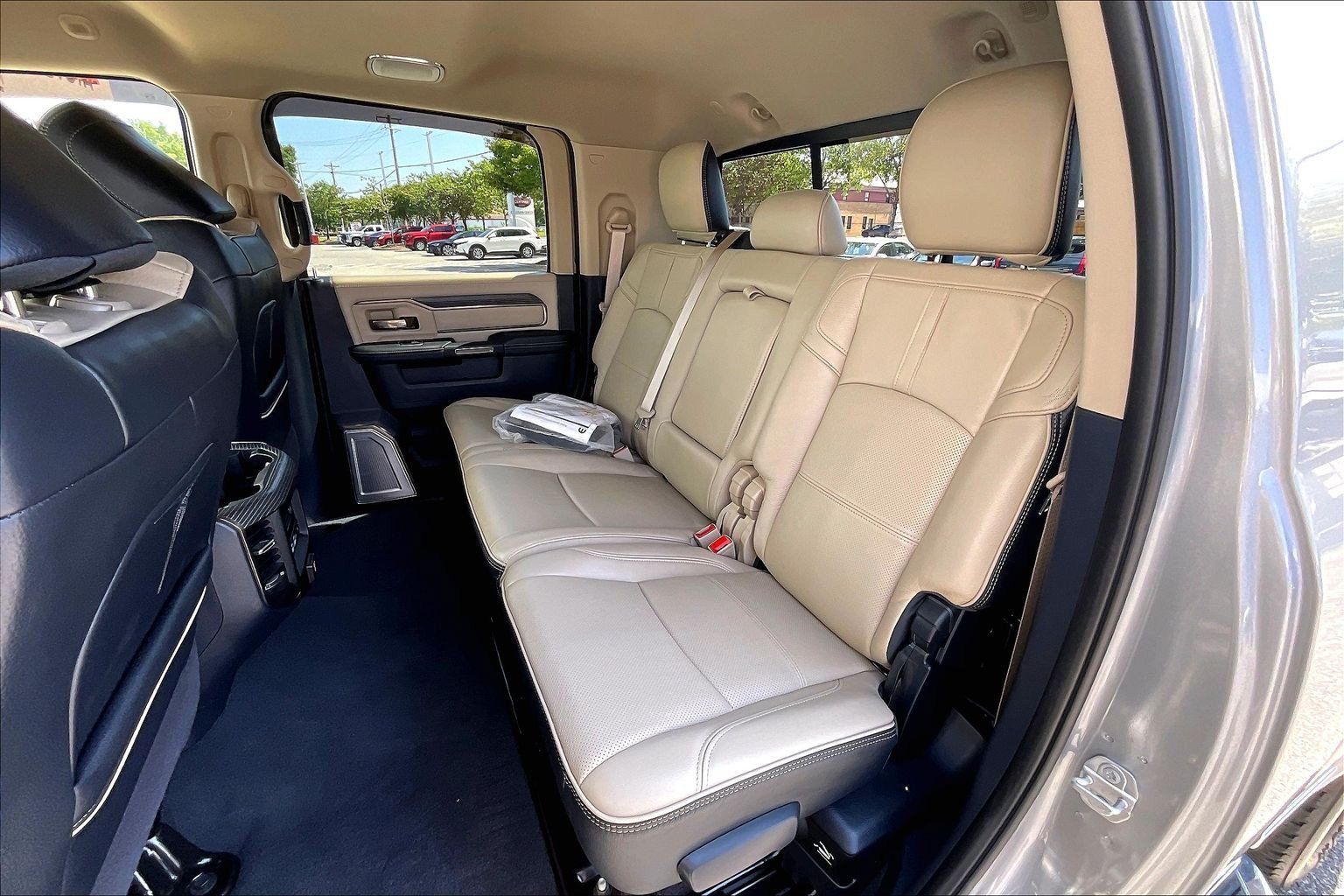 Used 2022 RAM 2500 Limited AWD/4WD image 30