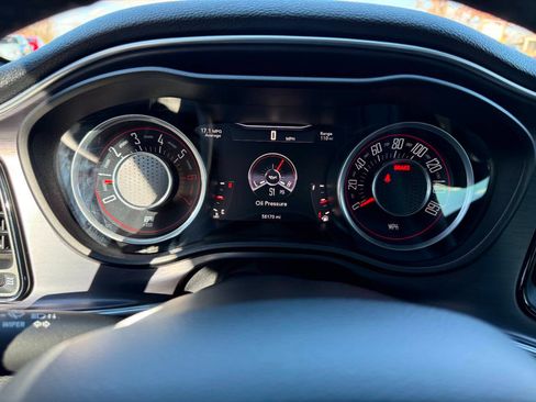 Used 2015 Dodge Challenger R/T Plus image 33