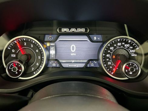 New 2026 RAM 1500 Laramie w/ Laramie Preferred Package AWD/4WD image 14