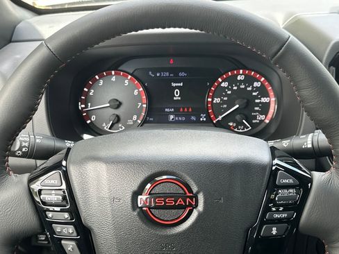 New 2025 Nissan Frontier PRO-4X w/ Pro Convenience Package image 17