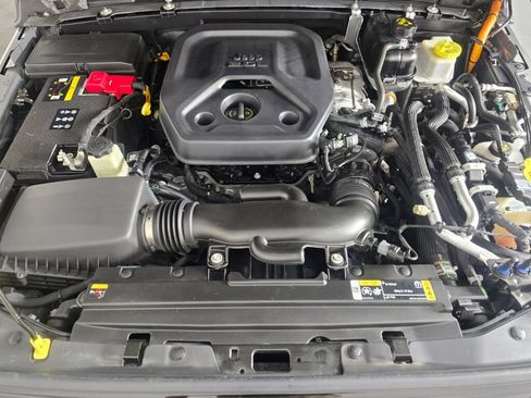 Used 2023 Jeep Wrangler Unlimited w/ Cold Weather Group AWD/4WD image 17