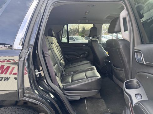 Used 2017 GMC Yukon SLT AWD/4WD image 16
