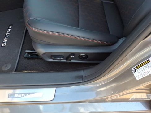 New 2026 Nissan Sentra SR FWD image 7