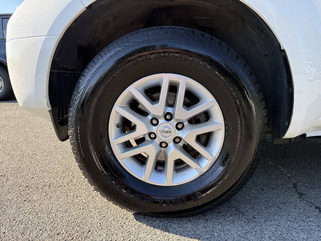 Used 2015 Nissan Frontier SV AWD/4WD image 22