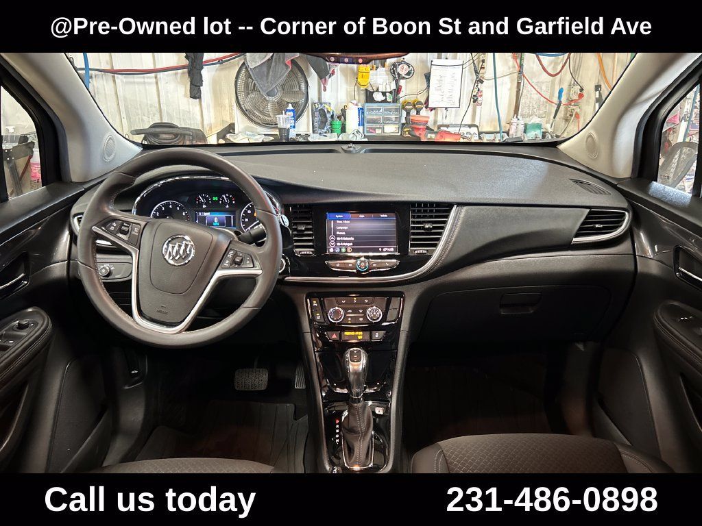 Used 2022 Buick Encore Preferred w/ Safety Package II AWD/4WD image 18