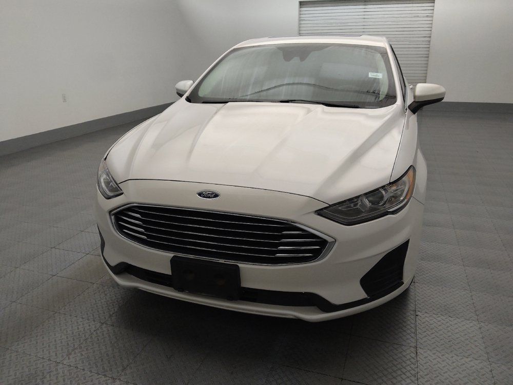 Used 2019 Ford Fusion SE FWD image 15