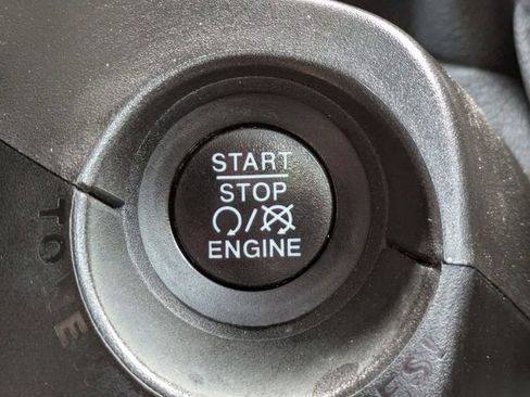 Used 2020 Jeep Renegade Sport w/ UConnect 7.0 Group image 30