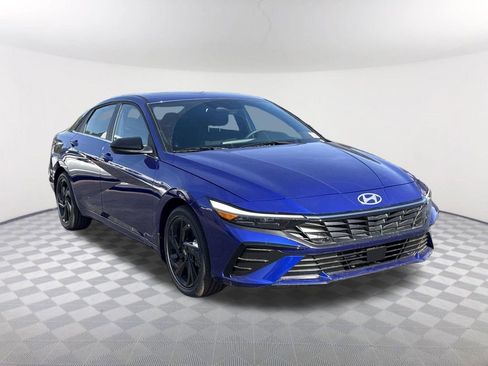 New 2026 Hyundai Elantra SEL Sport Premium w/ Cargo Package FWD image 3