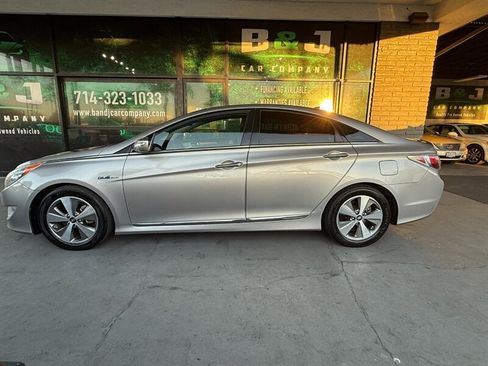 Used 2012 Hyundai Sonata Hybrid w/ Ultimate Pkg image 4
