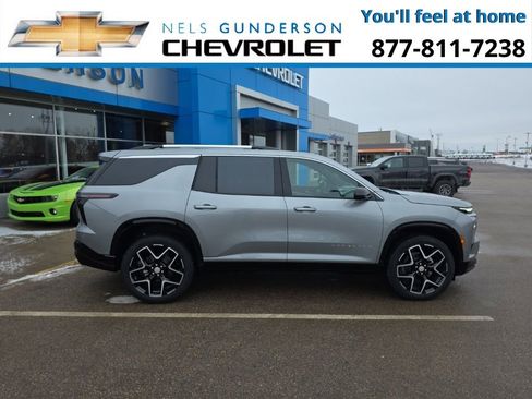 New 2026 Chevrolet Traverse High Country w/ LPO, Floor Liner Package AWD/4WD image 8