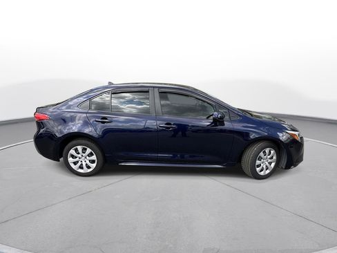 Used 2023 Toyota Corolla LE image 5