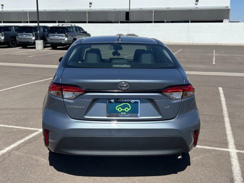 Used 2023 Toyota Corolla LE FWD image 4
