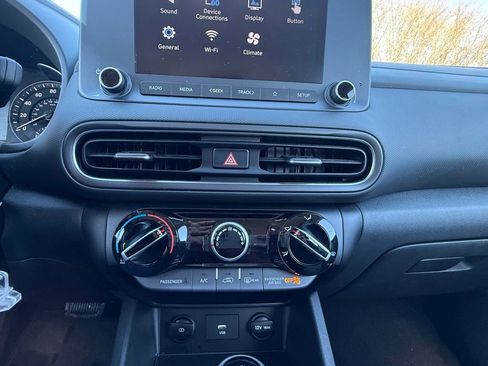 Certified 2023 Hyundai Kona SE w/ Cargo Package image 19