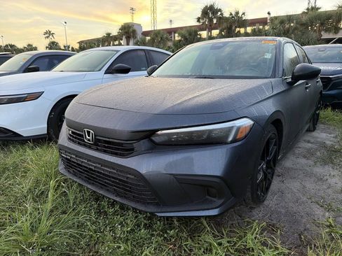 Used 2024 Honda Civic Sport image 10
