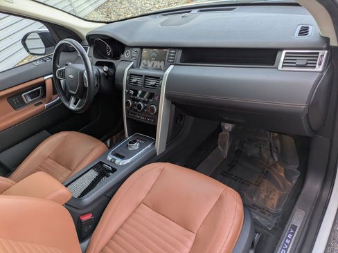 Used 2015 Land Rover Discovery Sport HSE Luxury image 35