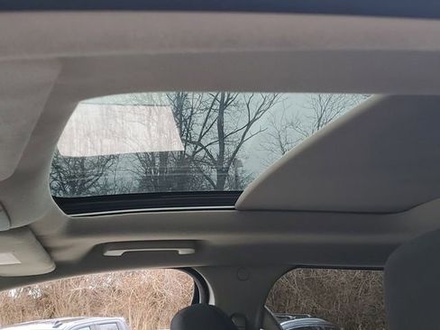 Used 2010 Ford Edge SEL image 24