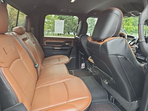 Used 2022 RAM 2500 Limited AWD/4WD image 15