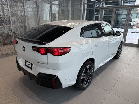 New 2026 BMW X2 xDrive28i w/ Technology Package AWD/4WD image 6