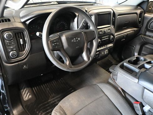 Used 2020 Chevrolet Silverado 1500 Custom Trail Boss w/ Custom Convenience Package AWD/4WD image 9