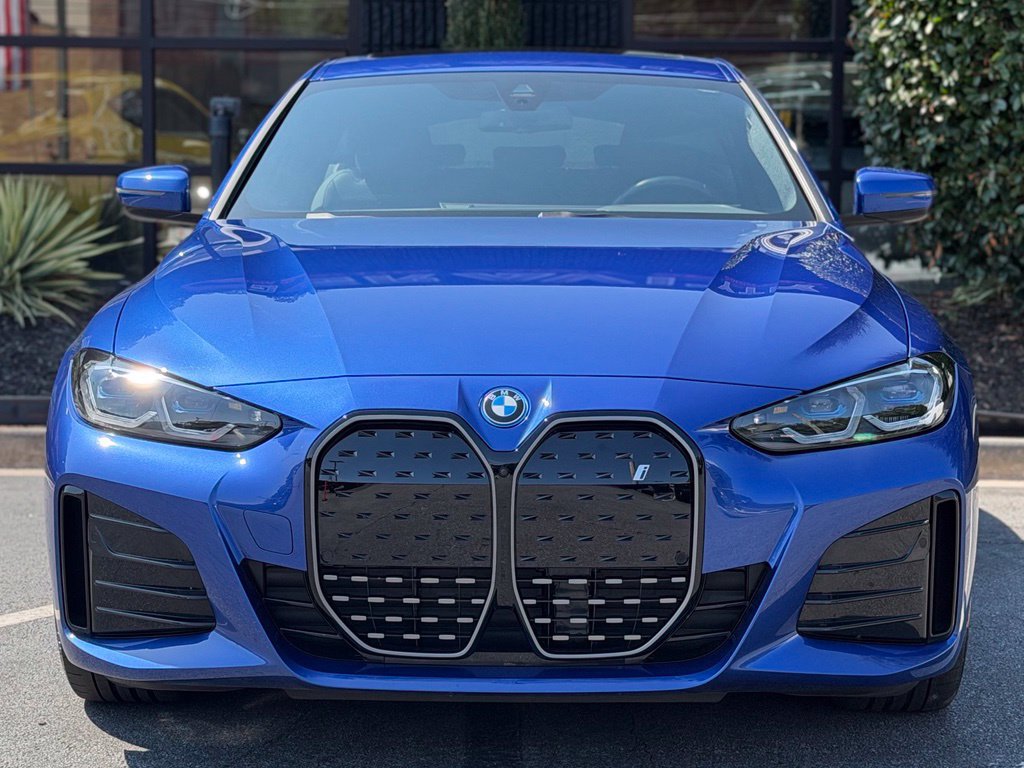Used 2023 BMW i4 eDrive40 w/ M Sport Package RWD image 3