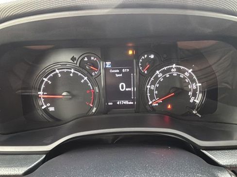 Used 2024 Toyota 4Runner SR5 AWD/4WD image 20
