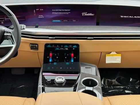 New 2025 Cadillac Escalade IQ Sport 2 image 28