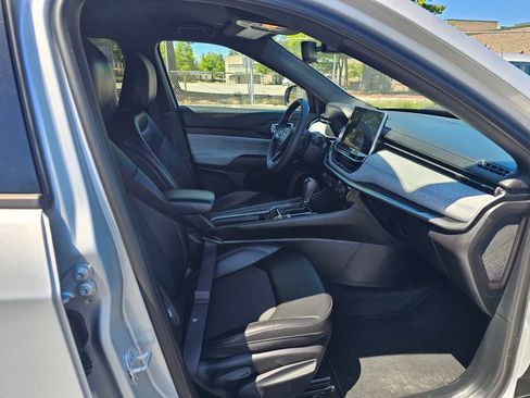 Used 2024 Jeep Compass Latitude image 10