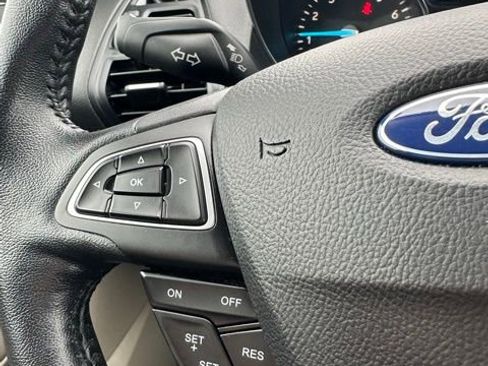 Used 2019 Ford Escape SEL AWD/4WD image 26