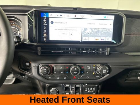 Used 2025 Jeep Wrangler Unlimited Rubicon AWD/4WD image 17