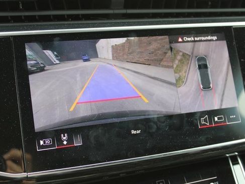 Used 2025 Audi Q7 3.0T Premium Plus image 9