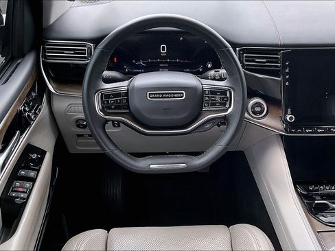 Used 2023 Jeep Grand Wagoneer L 4WD w/ Rear Seat Video Group 1 image 5
