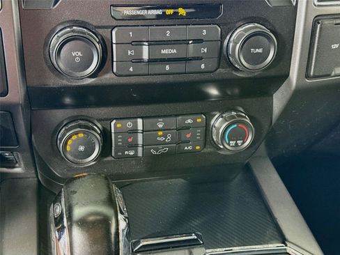 Used 2019 Ford F150 XLT w/ Equipment Group 302A Luxury AWD/4WD image 10