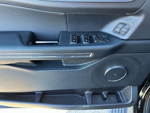 Used 2022 Ford Expedition Max Limited image 23