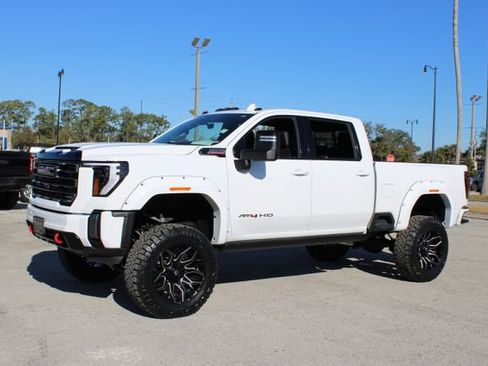 Used 2024 GMC Sierra 2500 AT4 w/ AT4 Premium Plus Package image 5