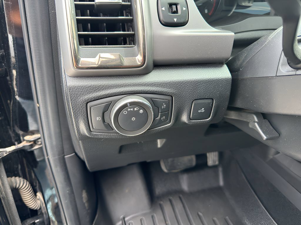 Used 2020 Ford Ranger XLT w/ Equipment Group 302A Luxury AWD/4WD image 10