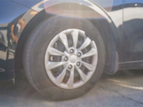 Certified 2022 Kia Forte Sedan image 7