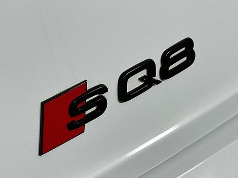 Used 2022 Audi SQ8 Premium Plus w/ Executive Package AWD/4WD image 27