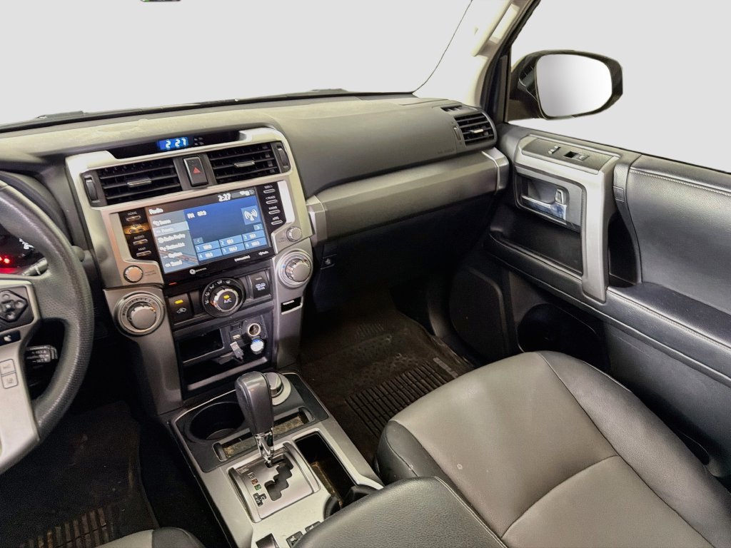 Used 2021 Toyota 4Runner SR5 Premium w/ Moonroof Package AWD/4WD image 27