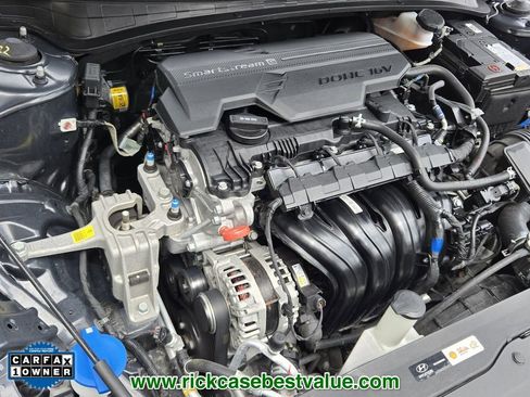 Used 2024 Hyundai Elantra SEL image 18