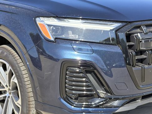 New 2026 Audi Q7 2.0T Premium AWD/4WD image 11