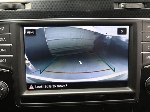 Used 2017 Volkswagen GTI S image 7