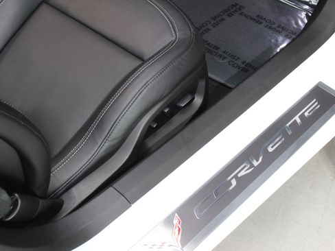 Used 2019 Chevrolet Corvette Stingray Coupe image 50